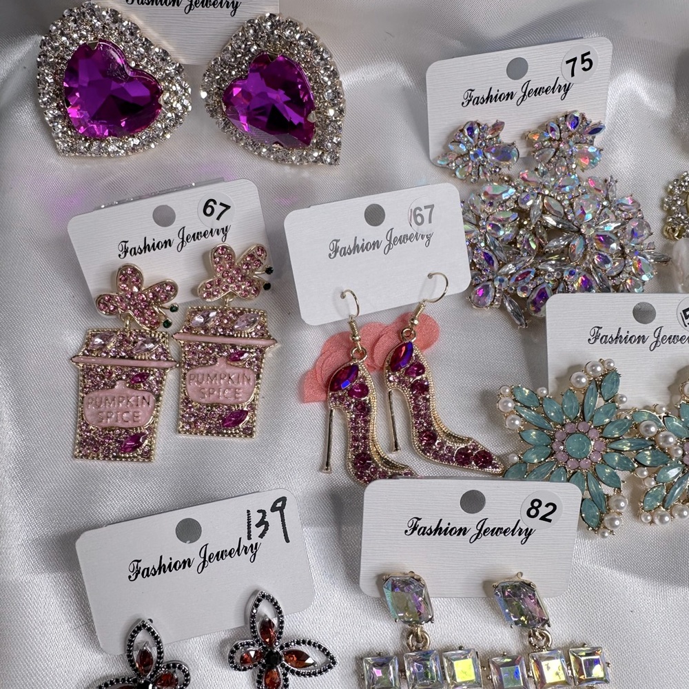 Luxury Statement Earrings Pop Up Join me